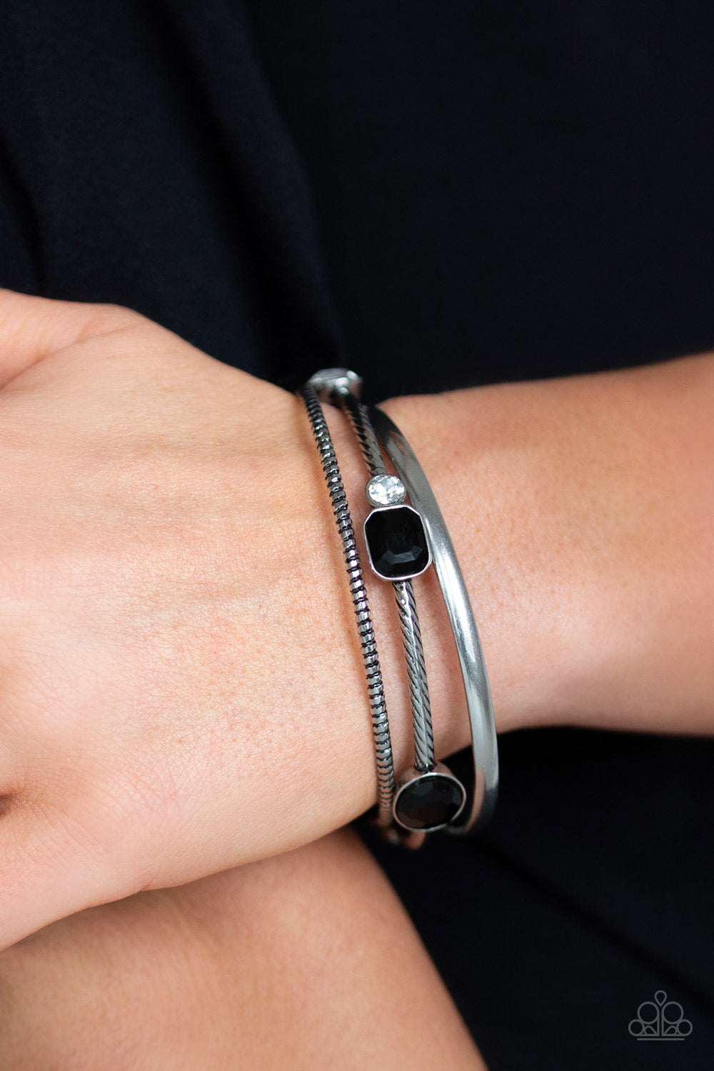 Paparazzi ♥ City Slicker Sleek - Black ♥ Bracelet