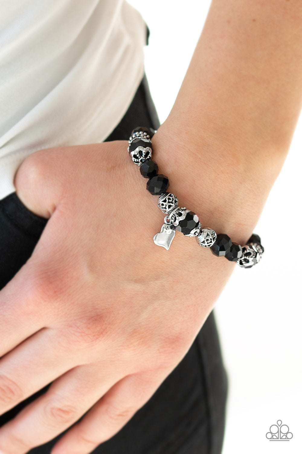 Paparazzi ♥ Right On The Romance - Black ♥ Bracelet