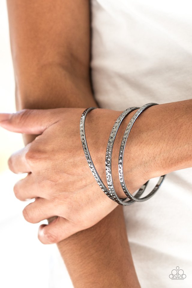 Paparazzi ♥ Casually Couture - Black ♥ Bracelet