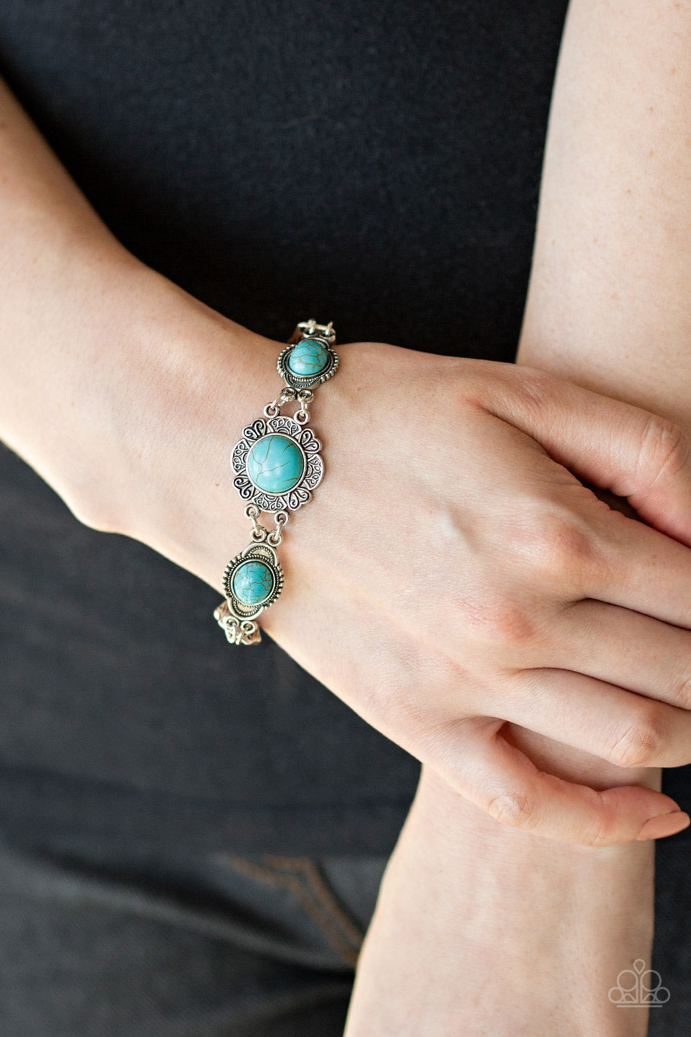 Paparazzi ♥ Serenely Southern - Blue ♥ Bracelet