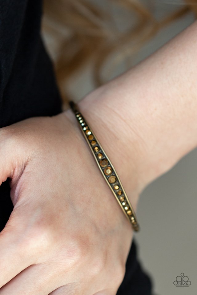 Paparazzi ♥ Just SPARKLE and Wave - Brass ♥ Bracelet
