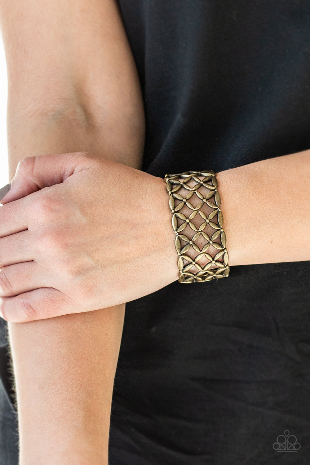 Paparazzi ♥ The Big BLOOM - Brass ♥ Bracelet