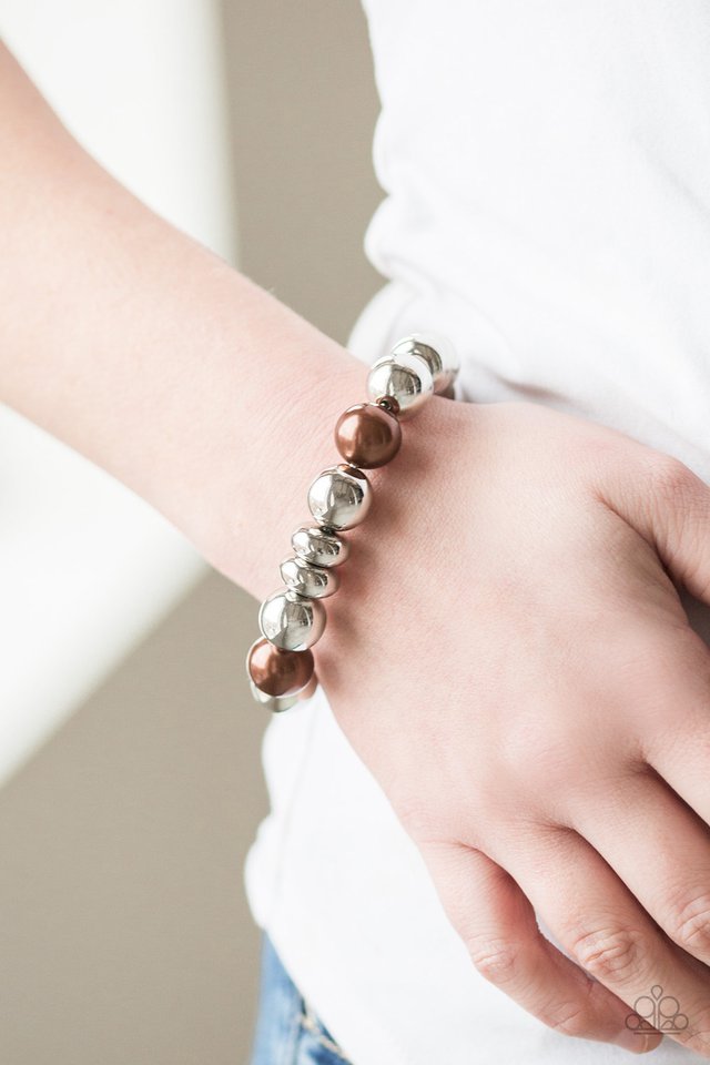 Paparazzi ♥ Upper Manhattan - Brown ♥ Bracelet