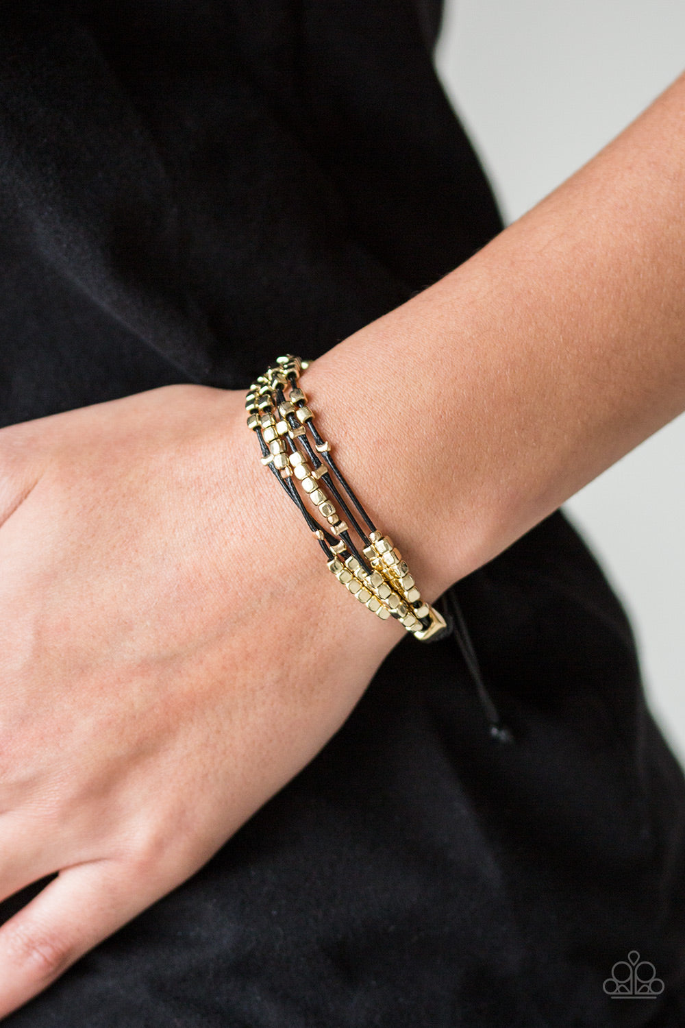 Paparazzi ♥ Modern Minimalism - Gold ♥ Bracelet