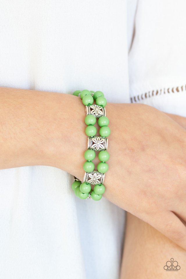 Paparazzi ♥ Daisy Debutante - Green ♥ Bracelet