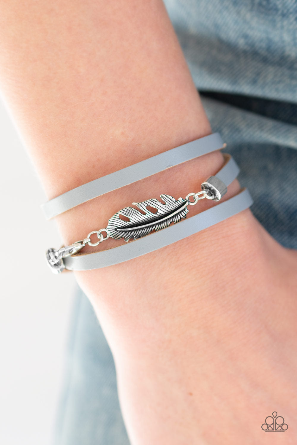 Paparazzi ♥ High Spirits - Silver ♥ Bracelet