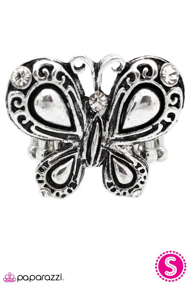 Paparazzi ♥ That Will Never Fly - Silver ♥ Ring