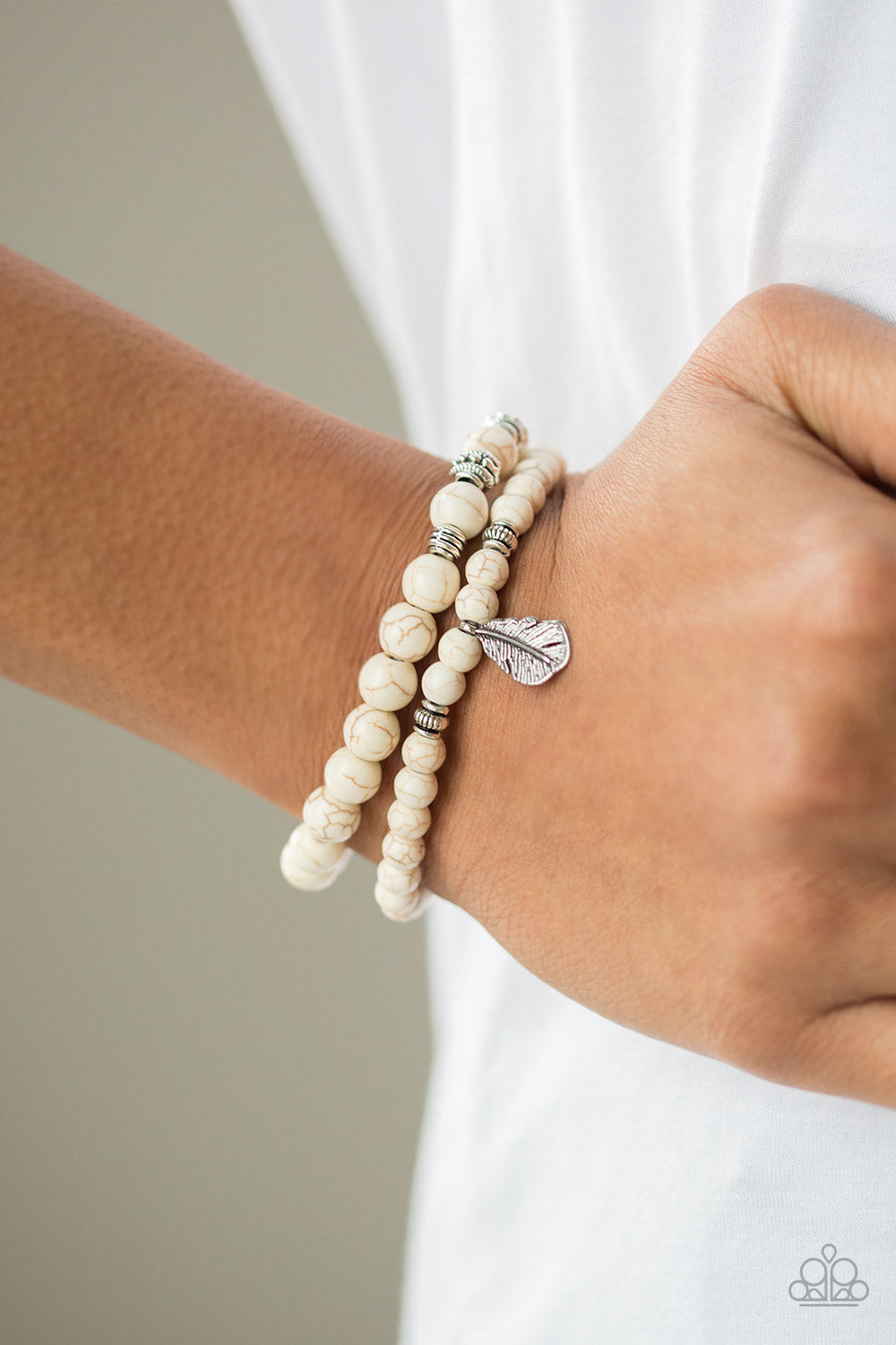 Paparazzi ♥ Desert Dove - White ♥ Bracelet