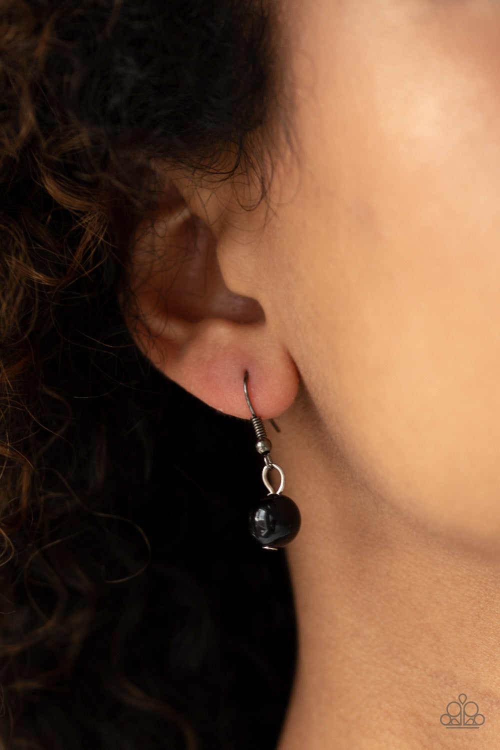 Paparazzi ♥ Broadway Belle - Black ♥ Necklace