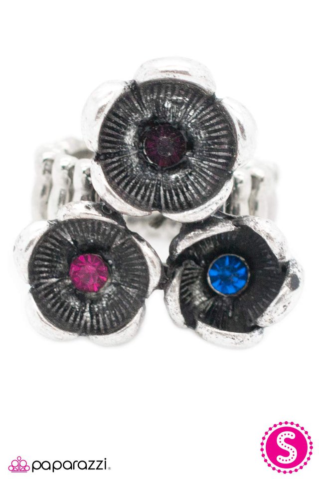 Paparazzi ♥ Getting the Scoop - Purple ♥ Ring