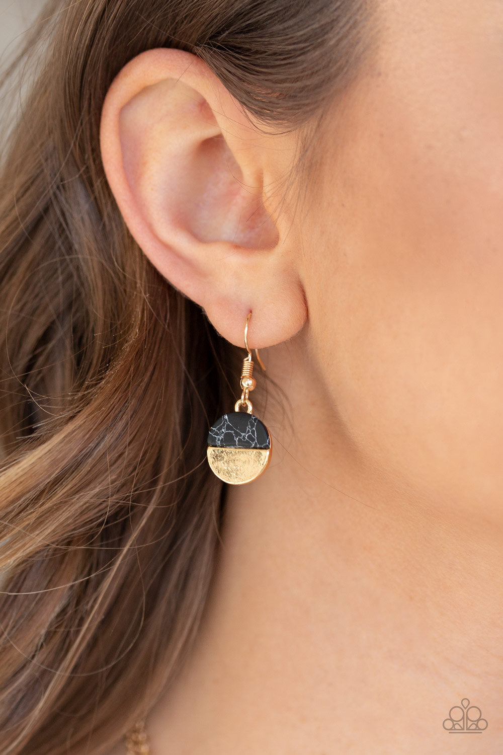 Paparazzi ♥ Rural Reconstruction - Black ♥ Necklace