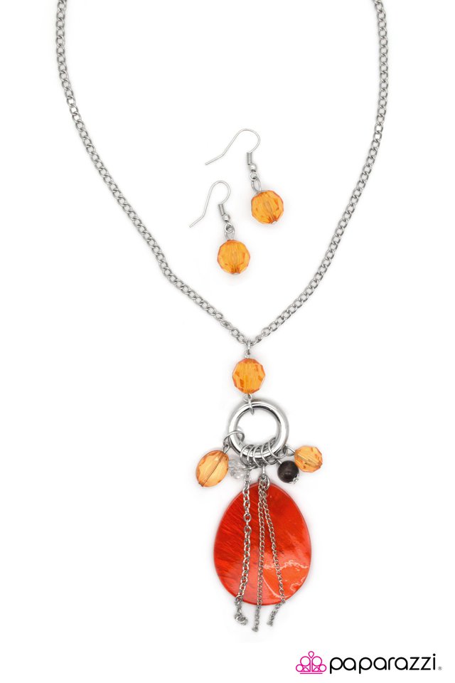 Paparazzi ♥ Shell Shocked - Orange ♥ Necklace