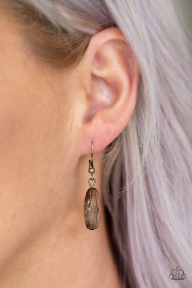 Paparazzi ♥ Vixen Conviction - Brass ♥ Necklace