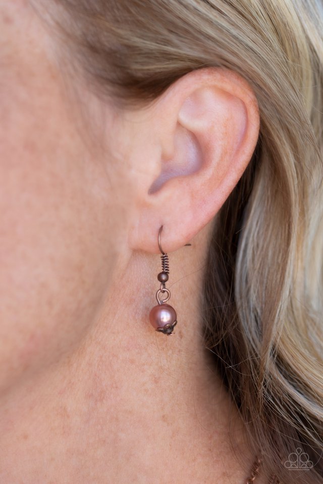 Paparazzi ♥ Tour de Demure - Copper ♥ Necklace