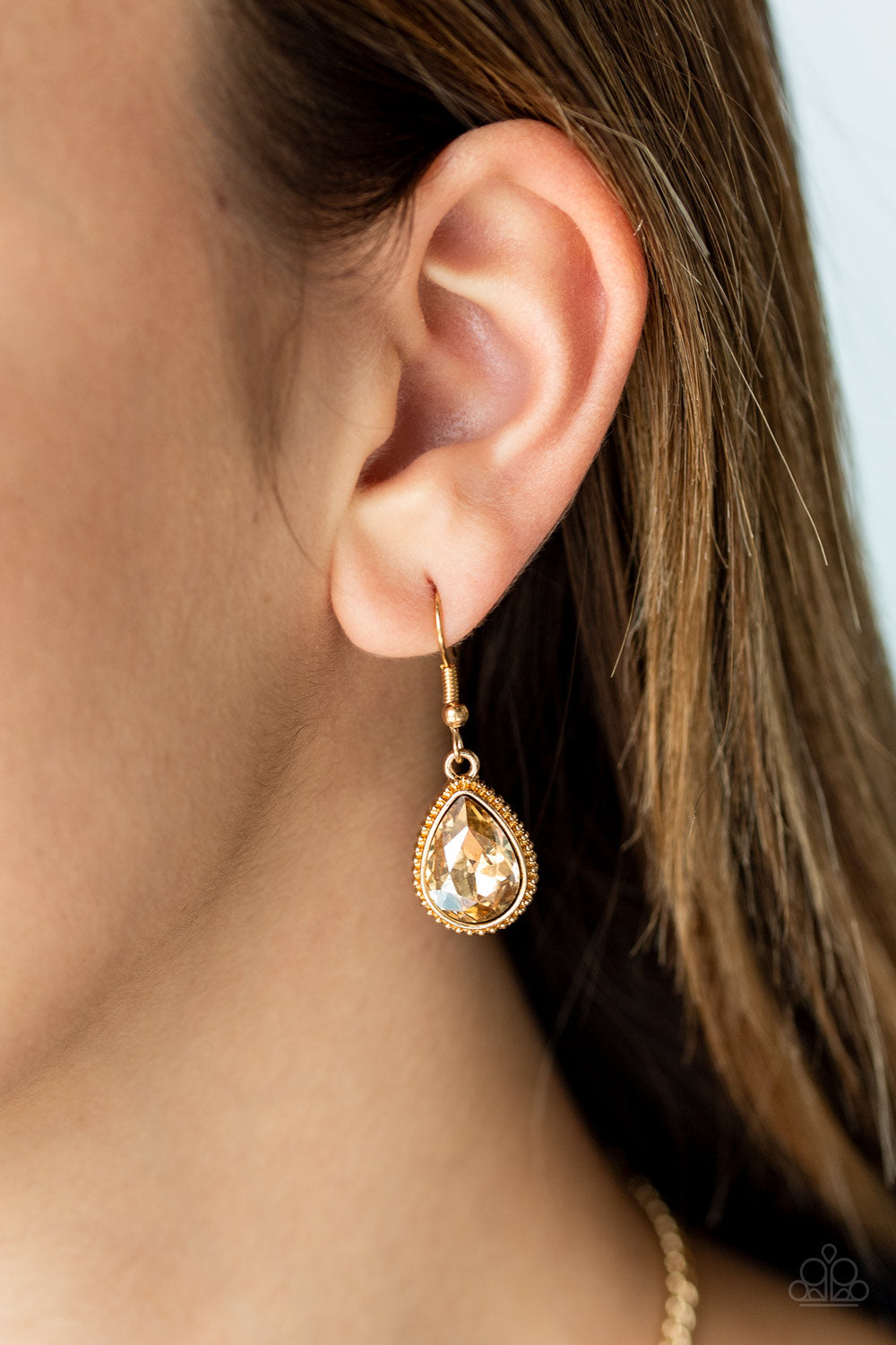 Paparazzi ♥ Socialite Social - Gold ♥ Necklace