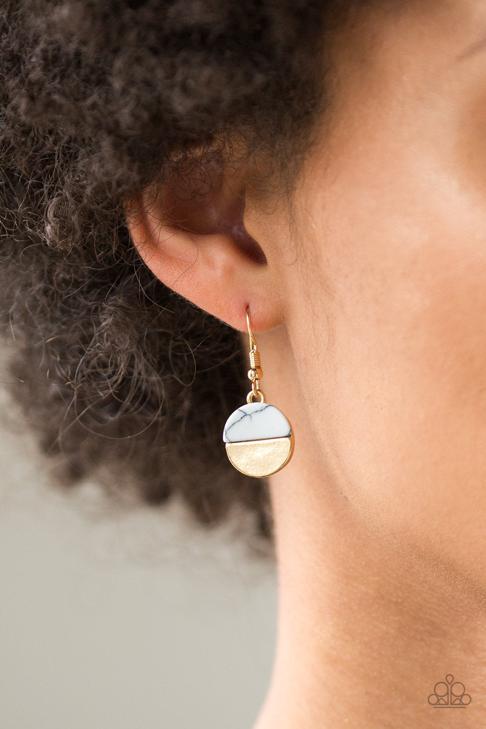 Paparazzi ♥ Rural Reconstruction - Gold ♥ Necklace