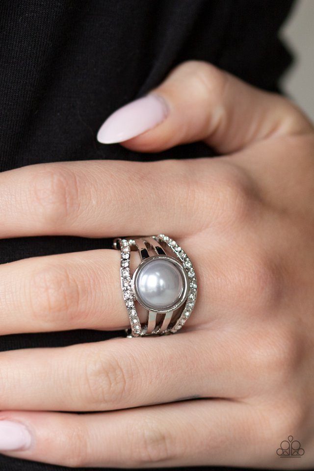 Paparazzi ♥ A Big Break - Silver ♥ Ring