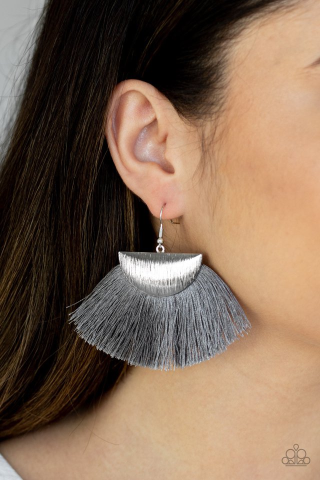 Paparazzi ♥ Fox Trap - Silver ♥ Earrings