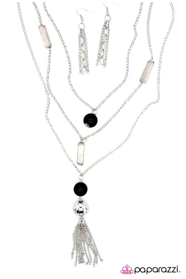 Paparazzi ♥ Cascading Elegance - Black ♥ Necklace