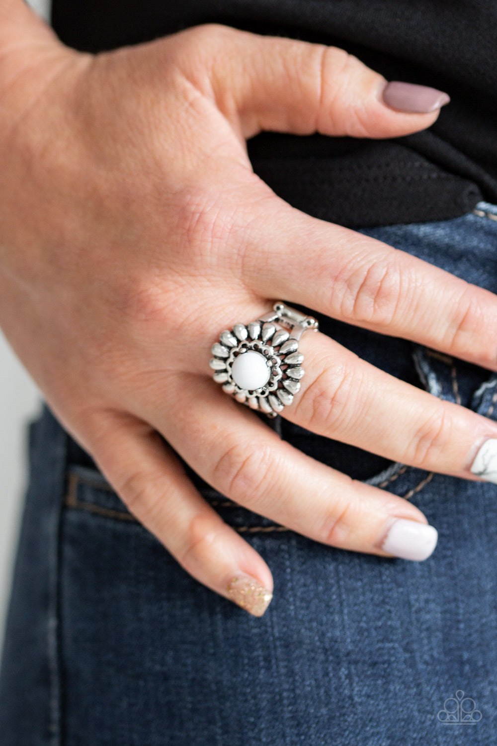 Paparazzi ♥ Poppy Pep - White ♥ Ring