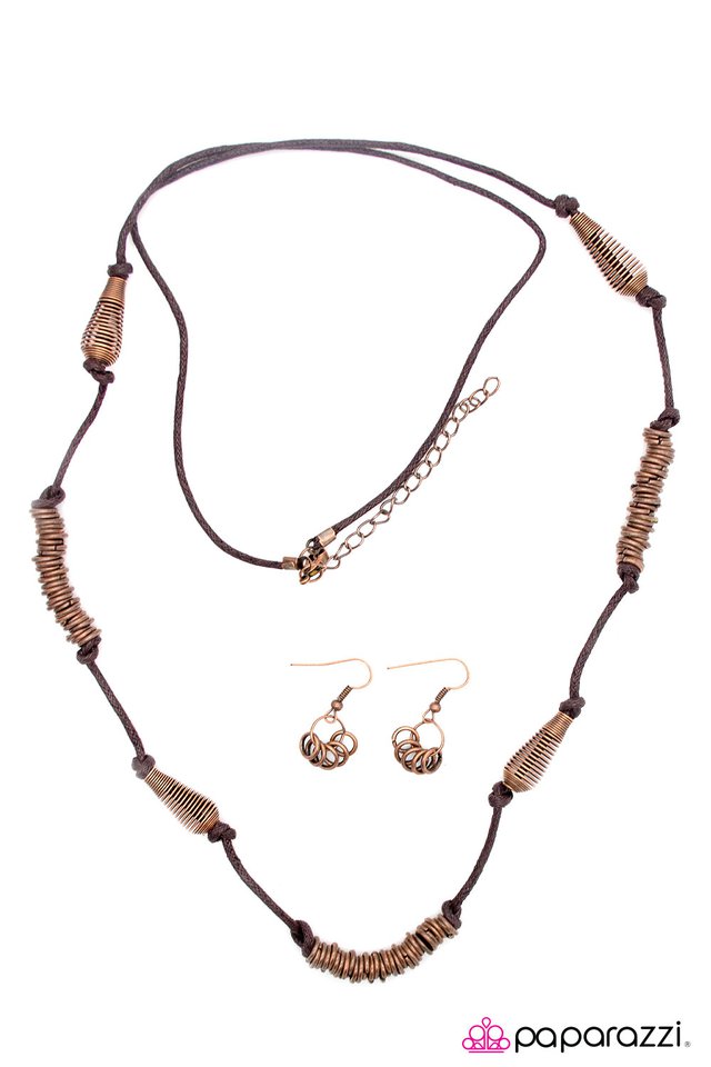 Paparazzi ♥ Spring Into Action - Copper ♥ Necklace