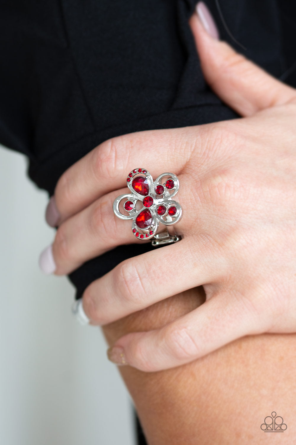 Paparazzi ♥ Gardens Of Grandeur - Red ♥ Ring