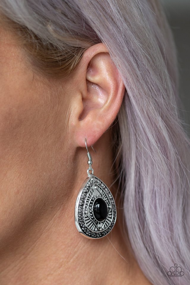 Paparazzi ♥ Tropical Topography - Black ♥ Earrings