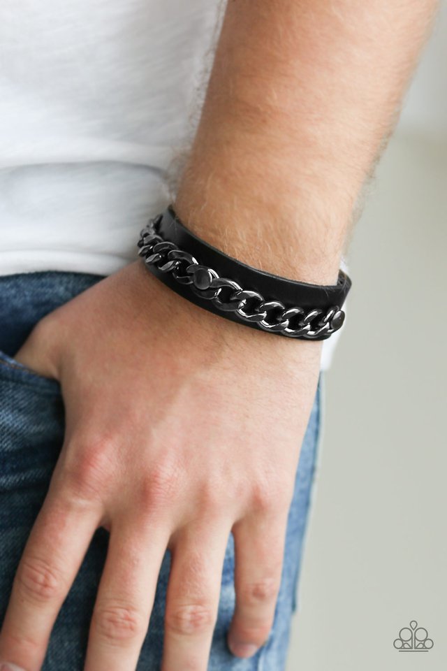 Paparazzi ♥ Be The CHAINge - Black ♥ Bracelet