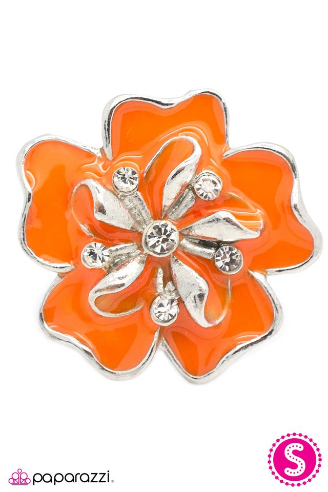 Paparazzi ♥ Ahead Of the Curve - Orange ♥ Ring