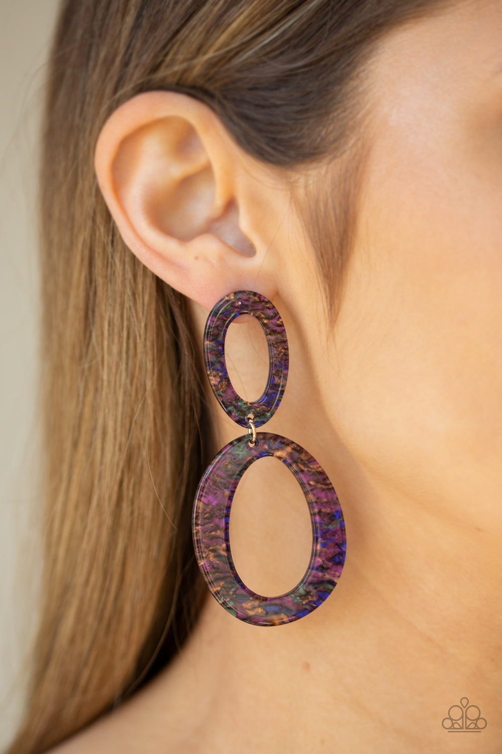 Paparazzi ♥ Hey, HAUTE Rod ♥ Post Earrings