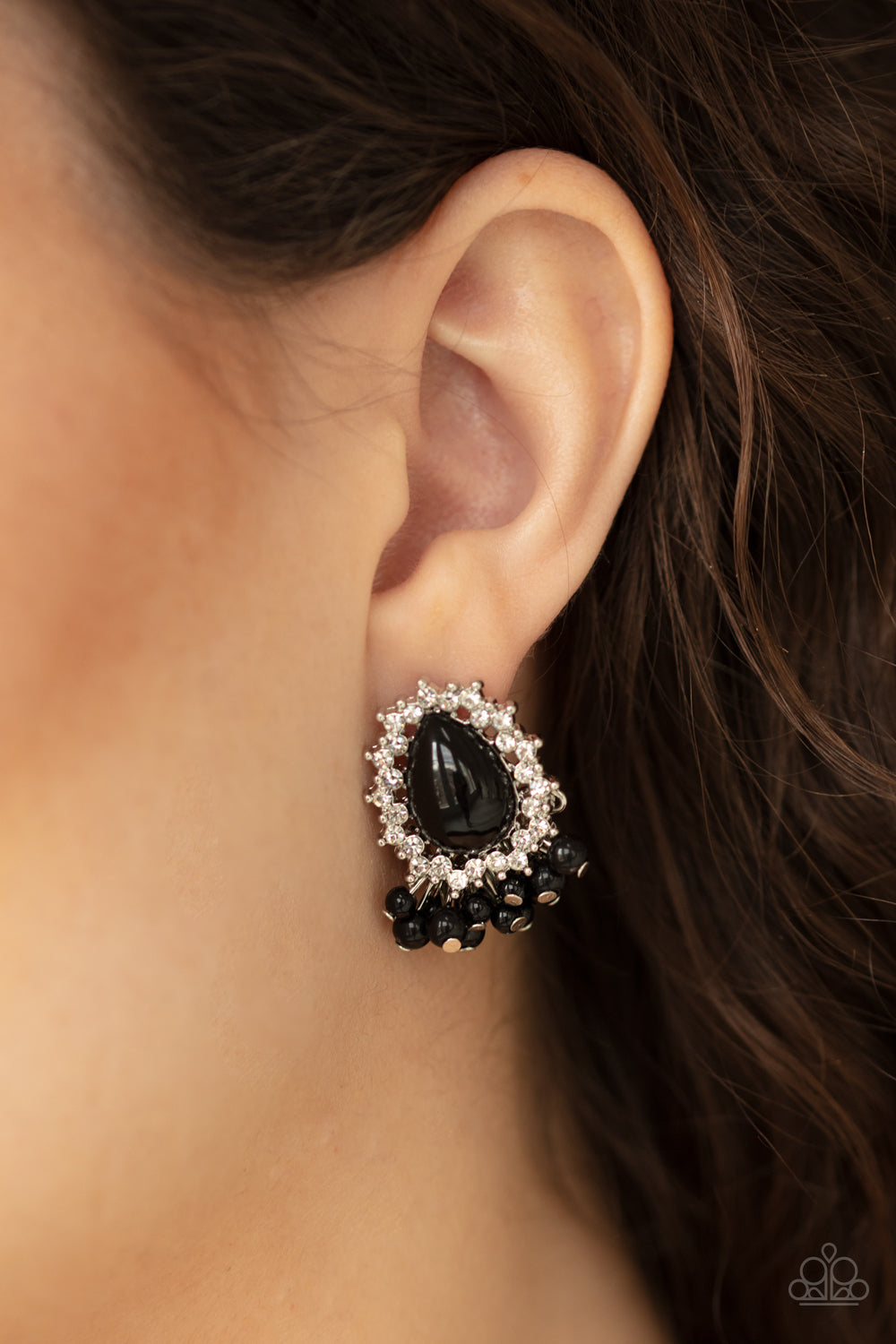 Paparazzi ♥ Castle Cameo - Black ♥ Post Earrings