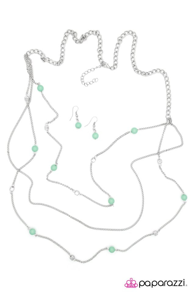 Paparazzi ♥ A Moment Like This - Green ♥ Necklace