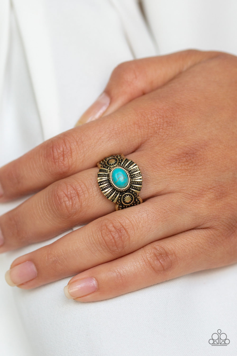Paparazzi ♥ Thirst Quencher - Brass ♥ Ring
