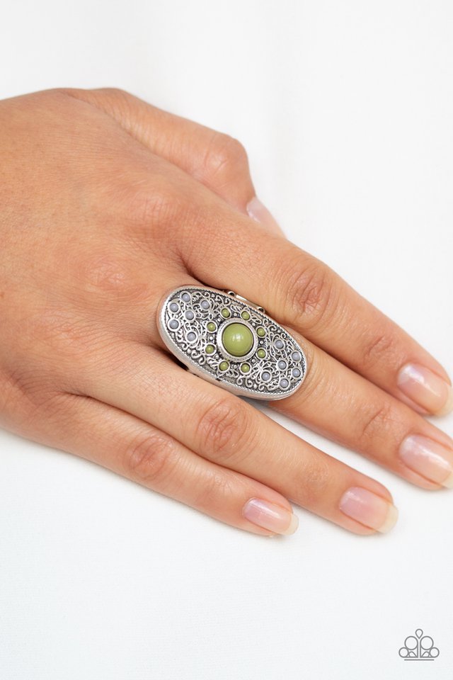 Paparazzi ♥ Solar Plexus - Green ♥ Ring
