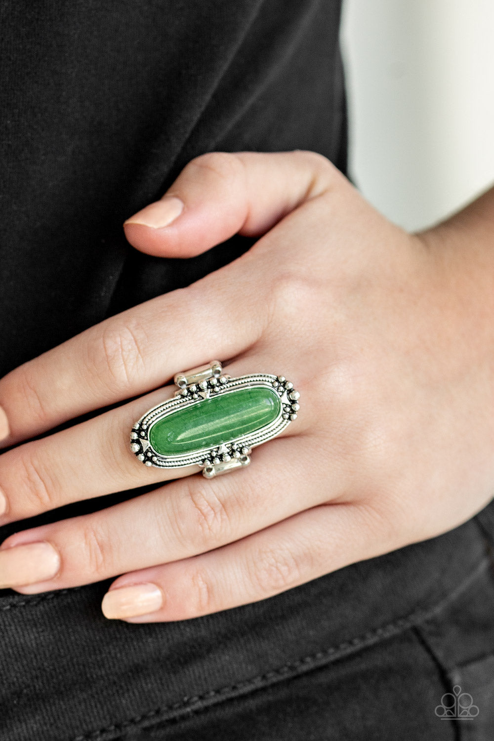 Paparazzi ♥ Desert Tranquility - Green ♥ Ring