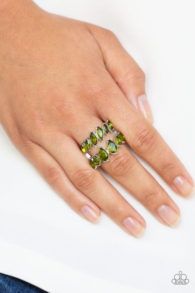 Paparazzi ♥ Timeless Tiers - Green ♥ Ring