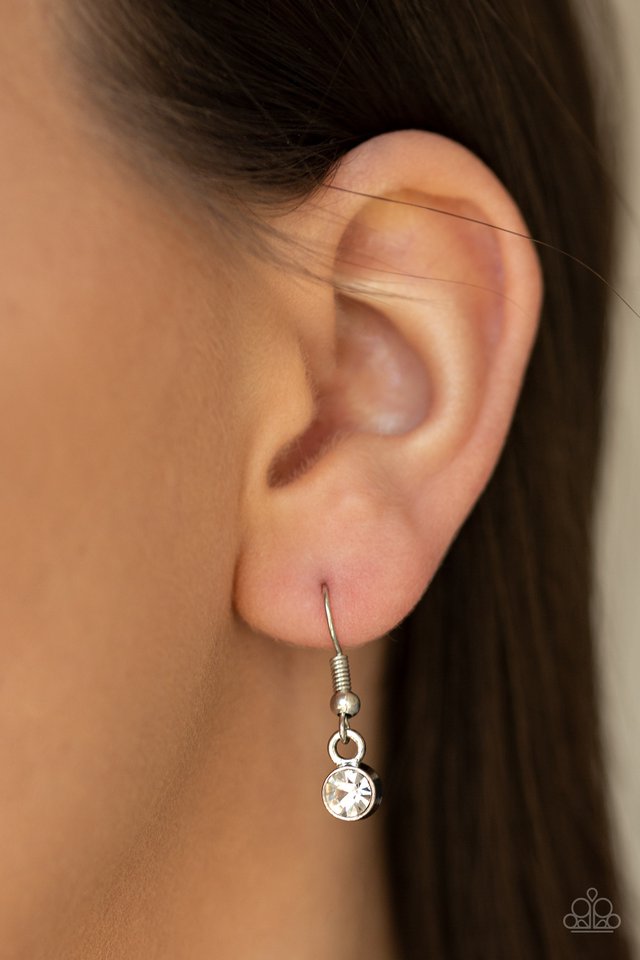 Paparazzi ♥ Stratospheric - White ♥ Necklace