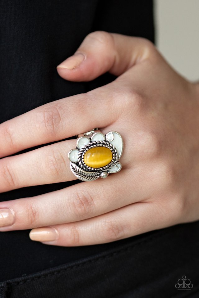 Paparazzi ♥ Fairytale Magic - Yellow ♥ Ring