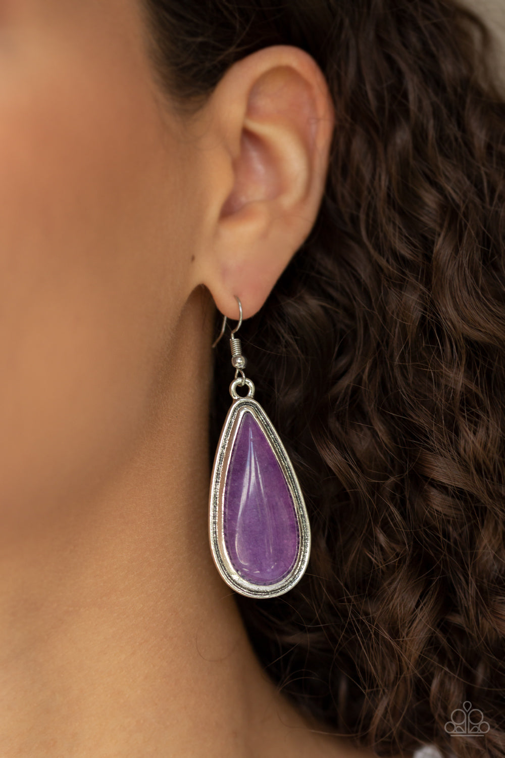 Paparazzi ♥ Oasis Sheen - Purple ♥ Earrings