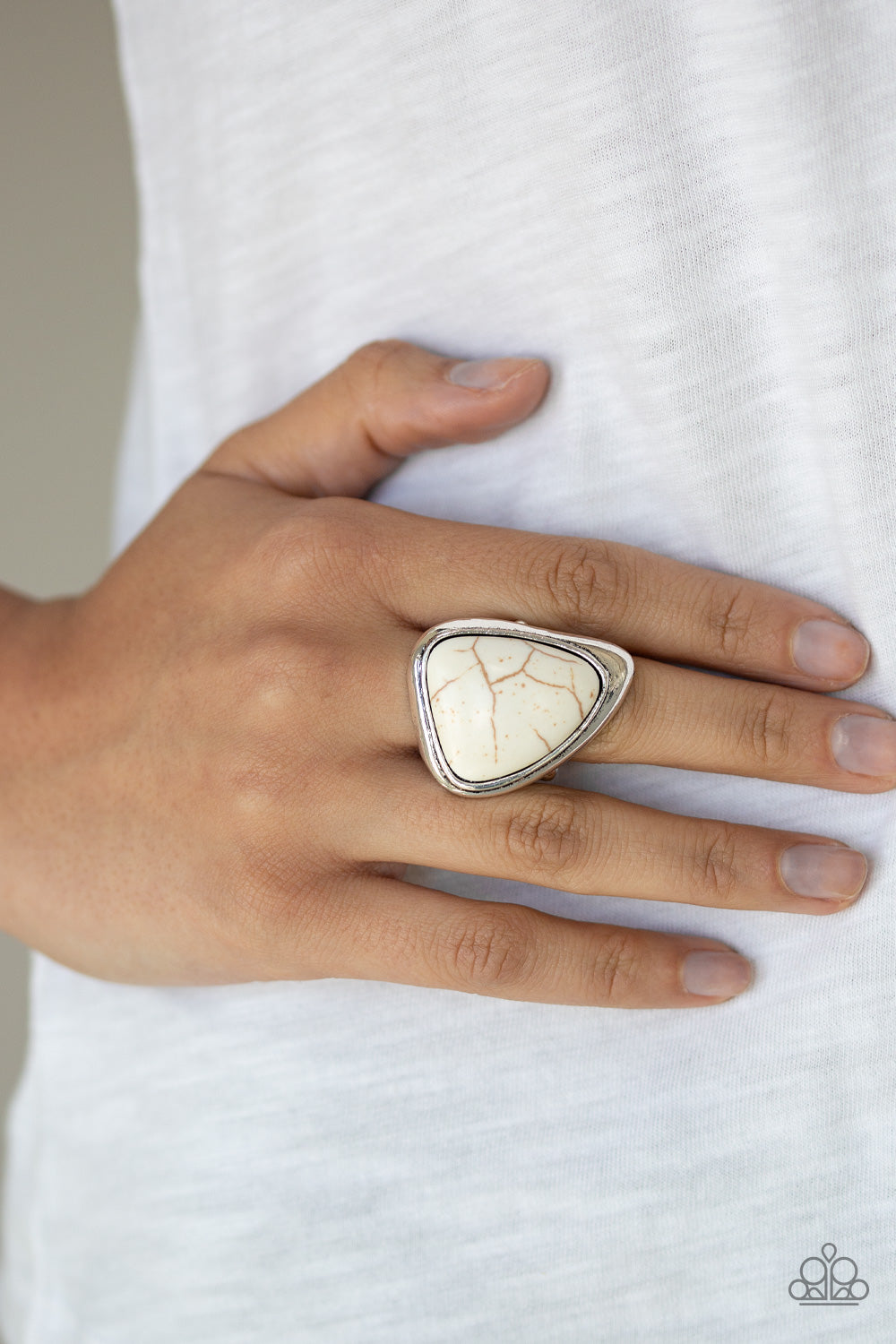 Paparazzi ♥ Stone Scene - White ♥ Ring