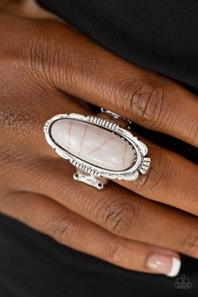 Paparazzi ♥ Desert Thirst - Silver ♥ Ring