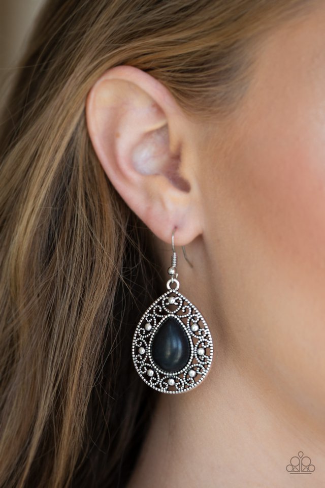 Paparazzi ♥ Stone Story - Black ♥ Earrings