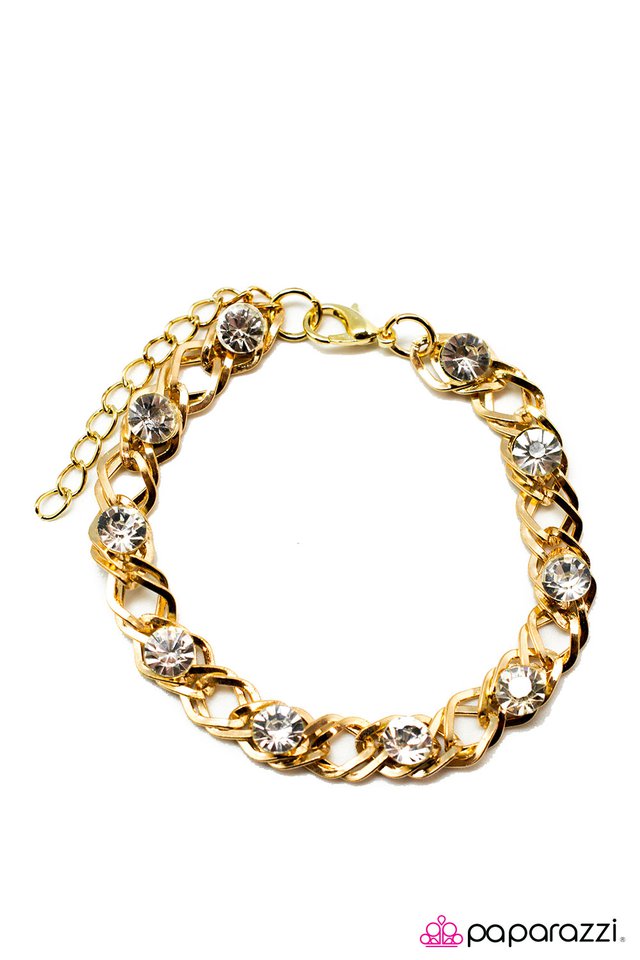 Paparazzi ♥ A Fine Line - Gold ♥ Bracelet
