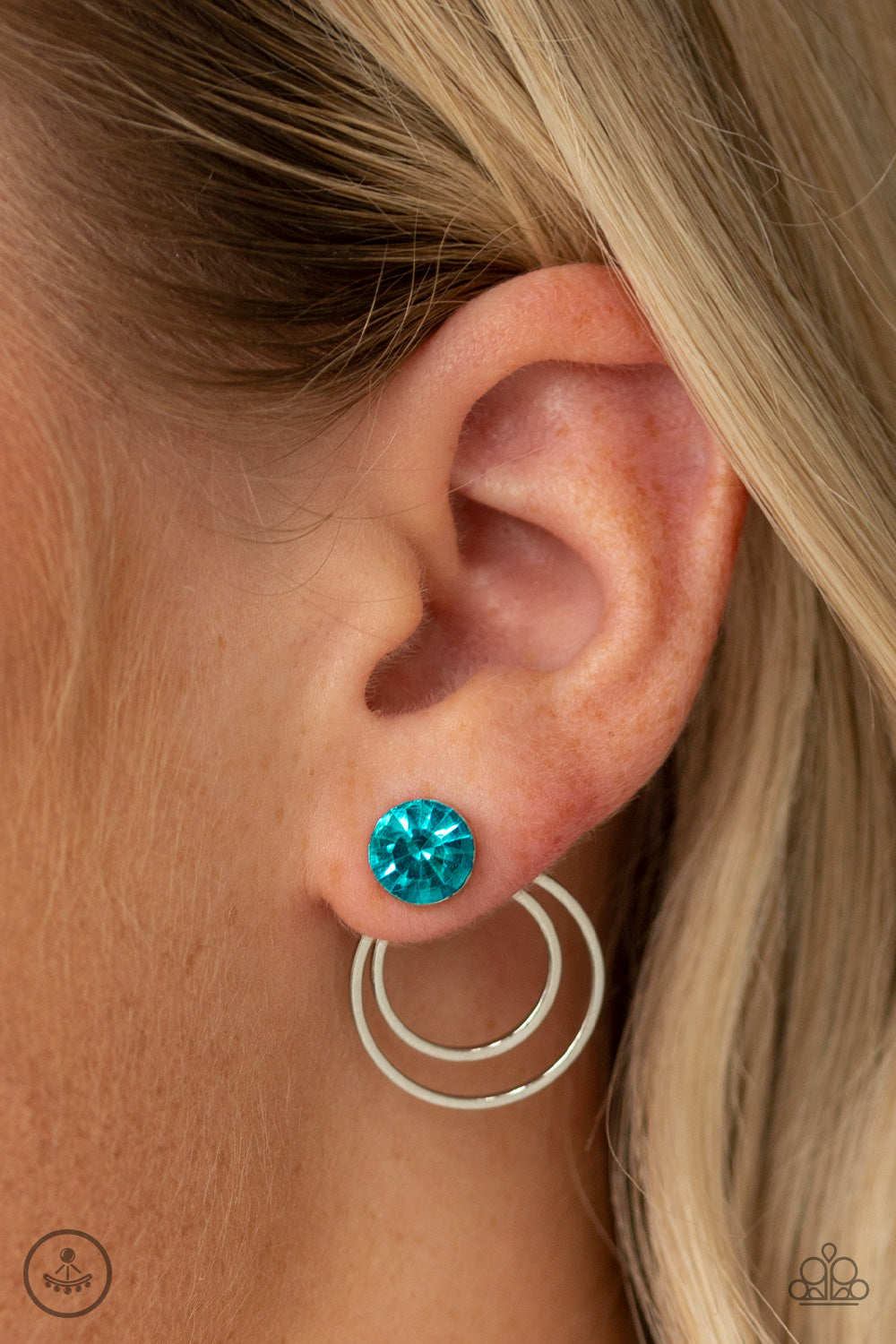 Paparazzi ♥ Word Gets Around - Blue ♥ Post Earrings