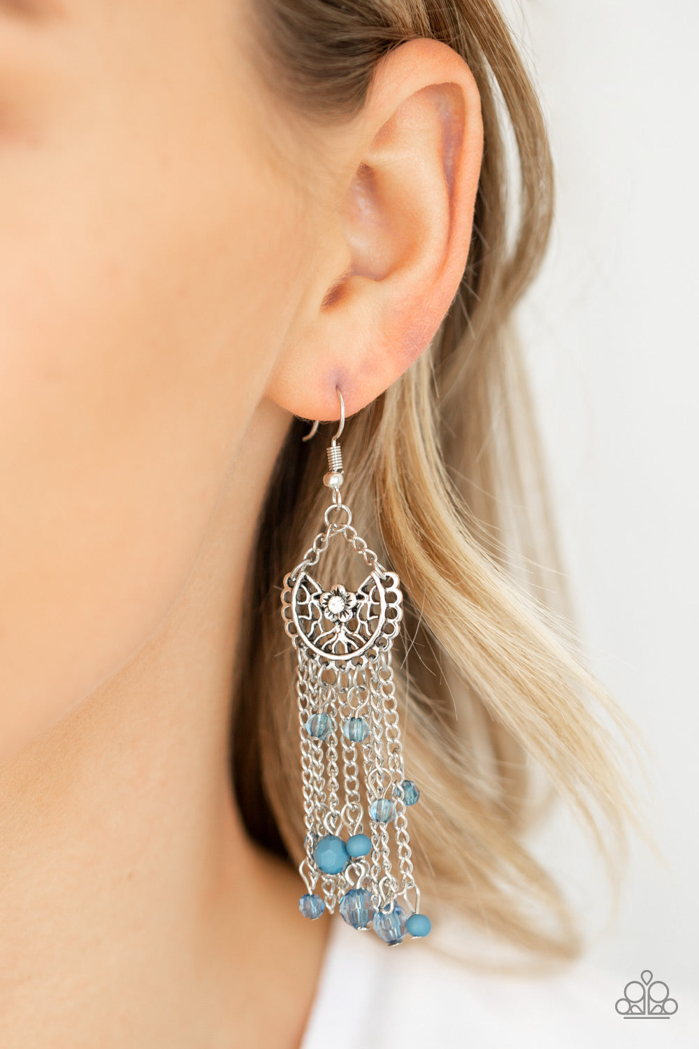 Paparazzi ♥ Daisy Daydream - Blue ♥ Earrings