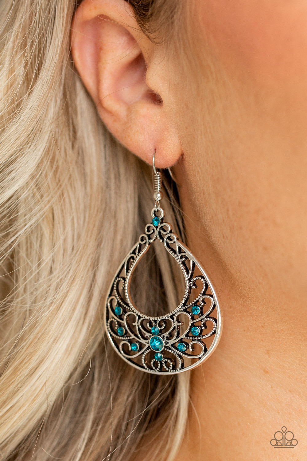Paparazzi ♥ Vine Shine - Blue ♥ Earrings
