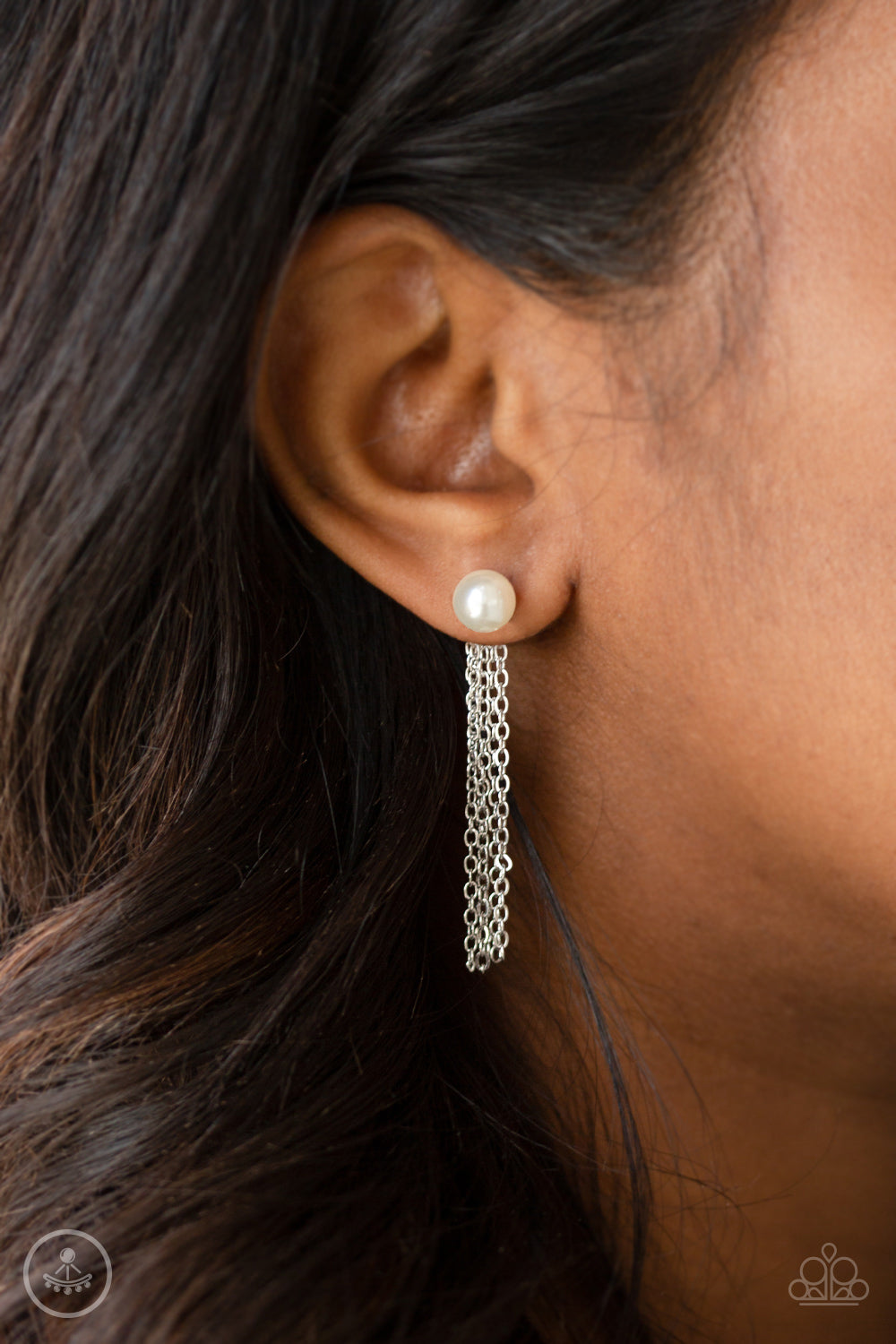 Paparazzi ♥ Rebel Refinement - White ♥ Post Earrings