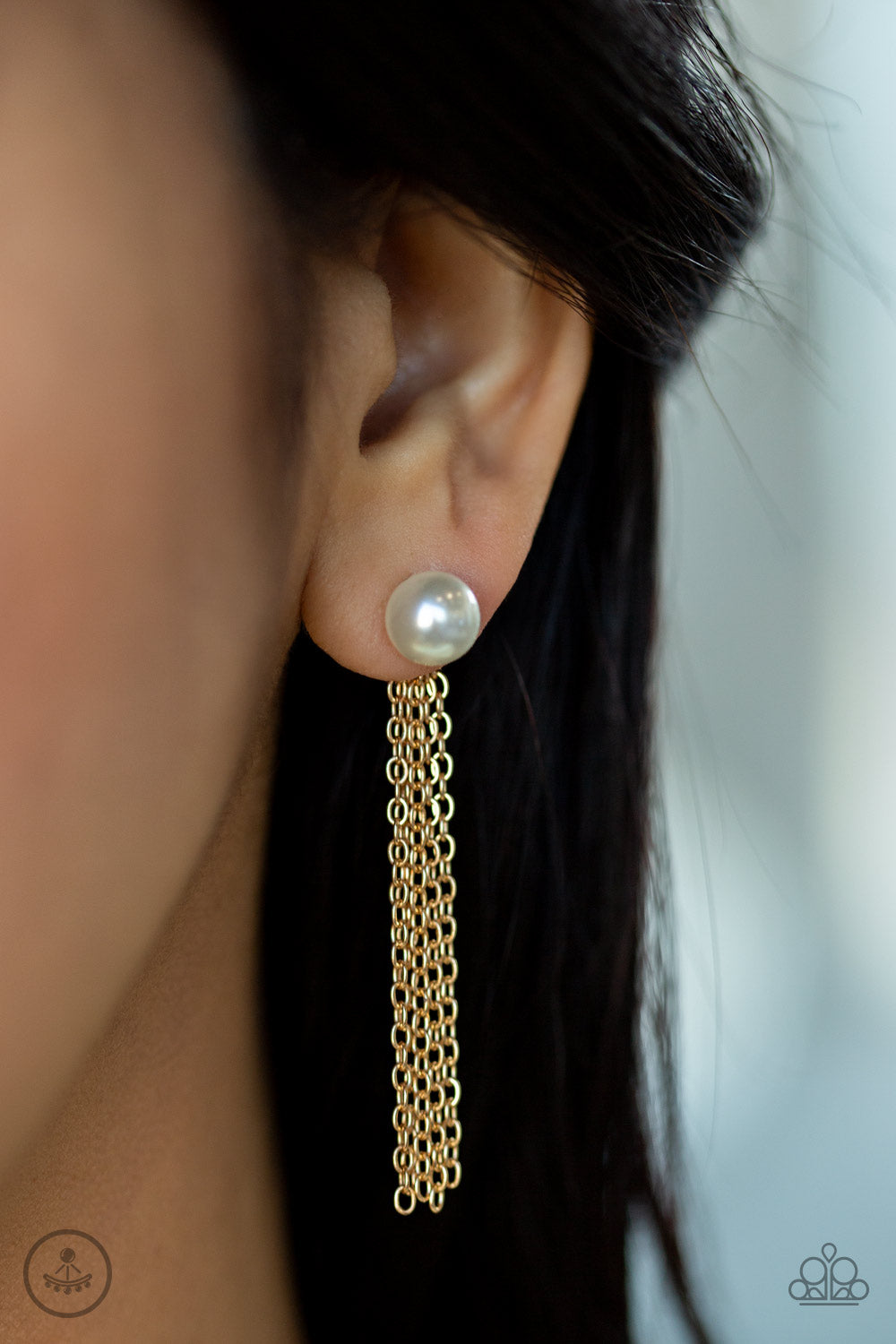 Paparazzi ♥ Rebel Refinement - Gold ♥ Post Earrings