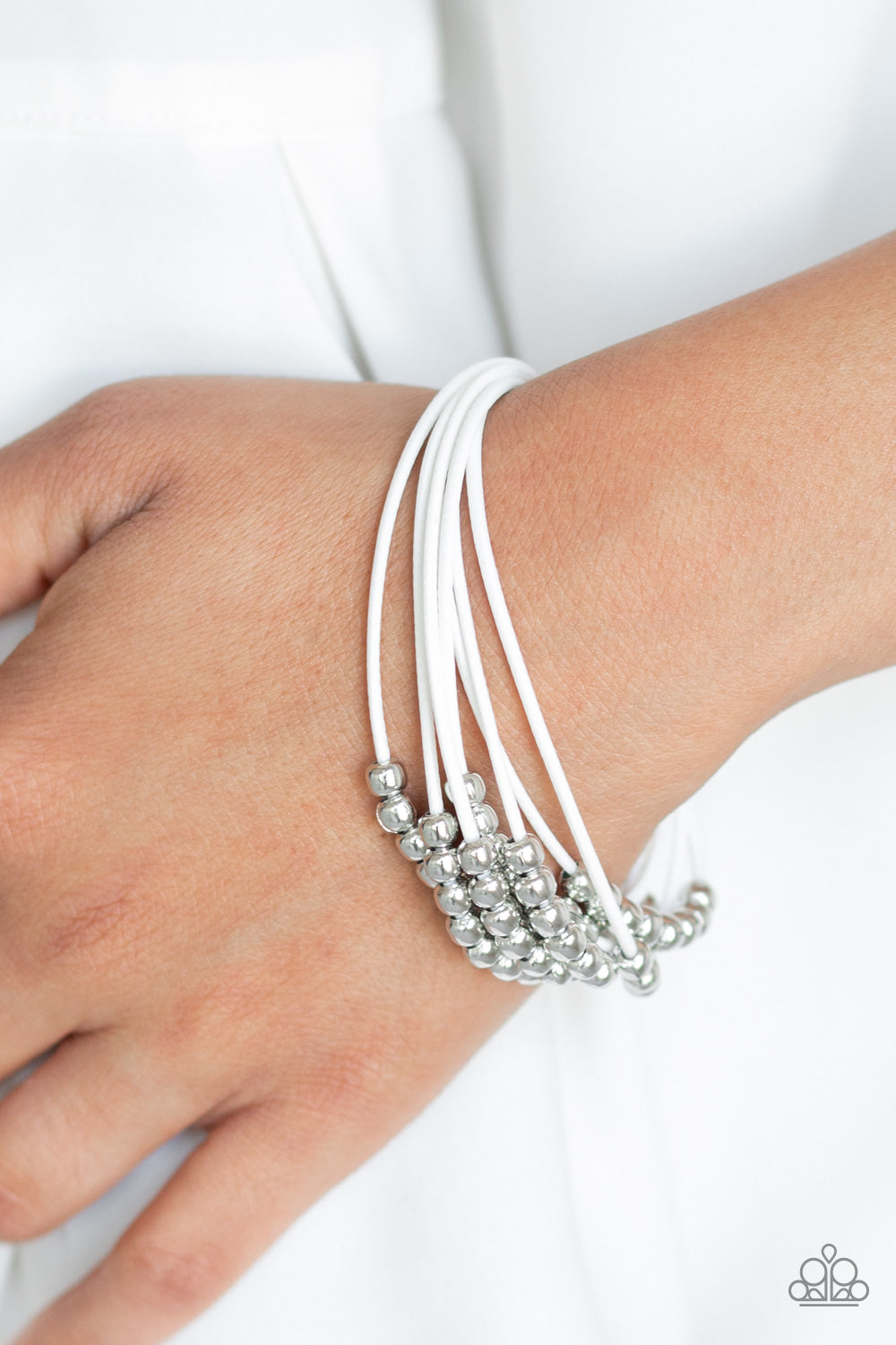 Paparazzi ♥ Mega Magnetic - White ♥ Bracelet