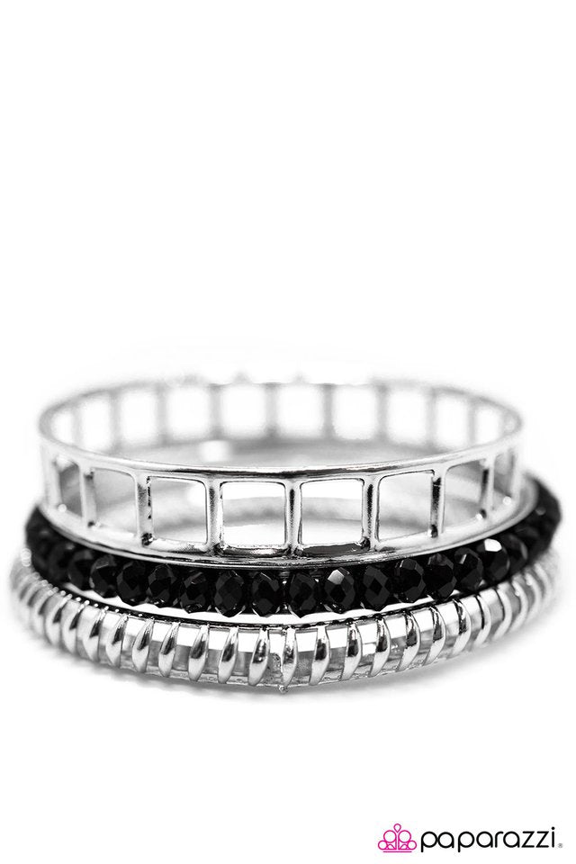Paparazzi ♥ Give Me A Break! - Black ♥ Bracelet